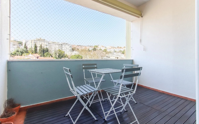 Olivais Balcony by Homing