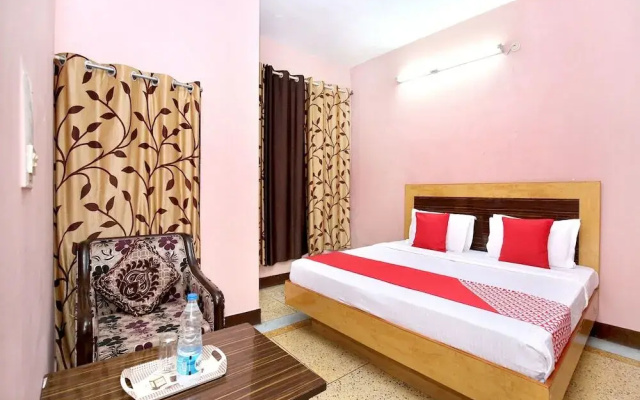 Rajnish by OYO Rooms