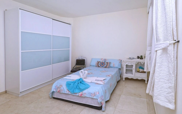 Armon Eilat