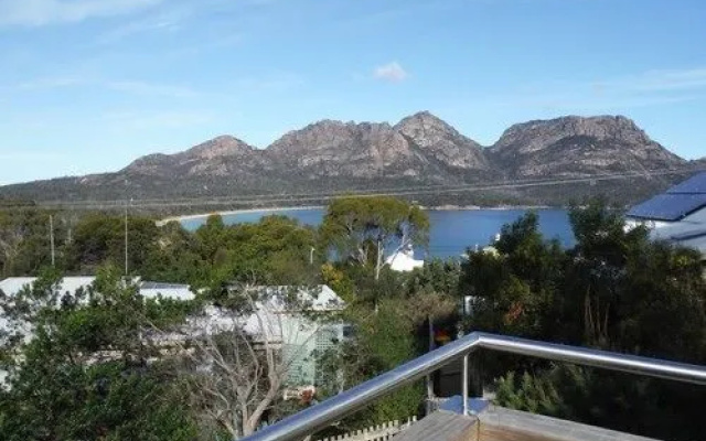 81 On Freycinet