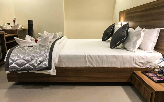 Kyriad Hotel Solapur