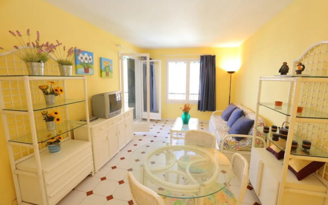Apartamento Comodo Para 4 Personas en Cambrils