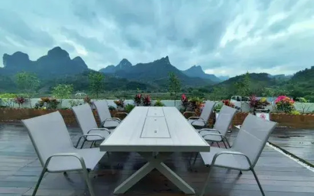 Daxin Yuexiang Biancheng Hotel
