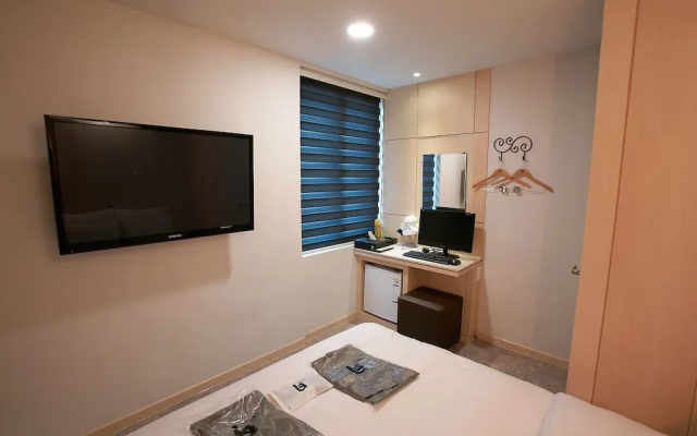 Pyeongtaek Wol Hotel
