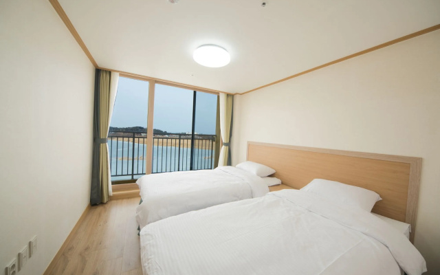 Lake Ocean Resort Sokcho