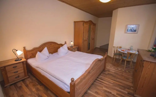 Friedrichshof Restaurant & Pension