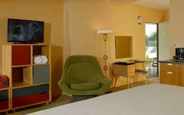 Orbit In - 21 and Over - A Town & Desert Boutique Hotel