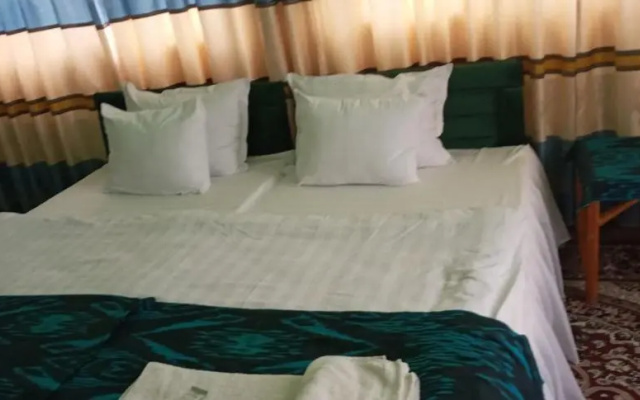 Hotel GOLDEN DEGREZ