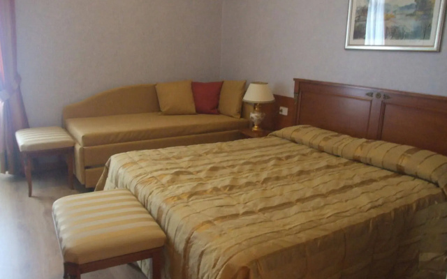 Hotel Maderno by Double Hospitality