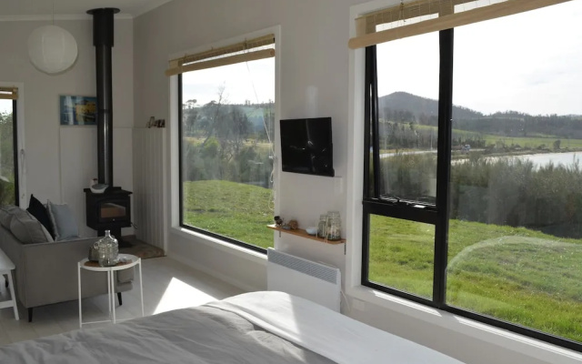 Flotsam Studio Accommodation