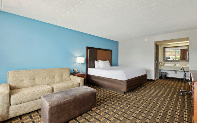 Relax inn by OYO Greeneville Near Hwy US-321