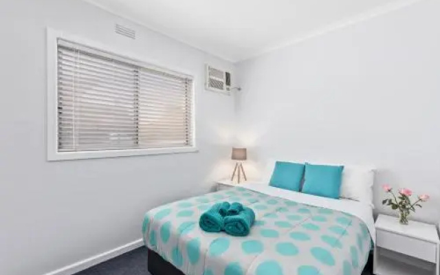 Wattle Grove Villa
