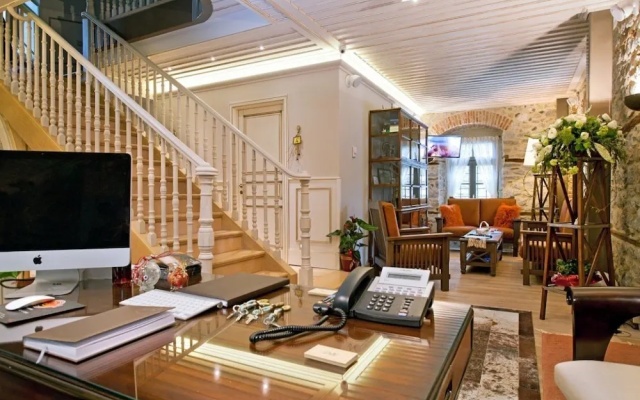 Doltso Luxury Hotel