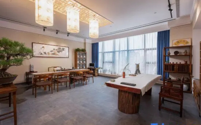 News Rezen Hotel
