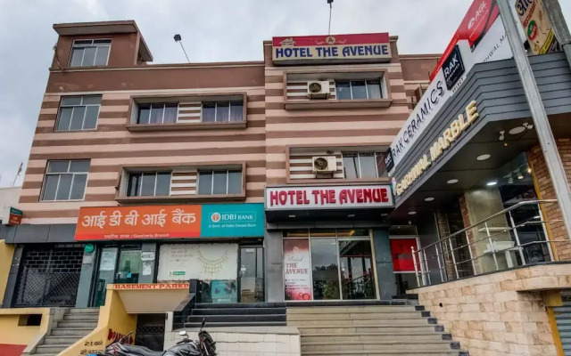 Hotel The Avenue by OYO Rooms