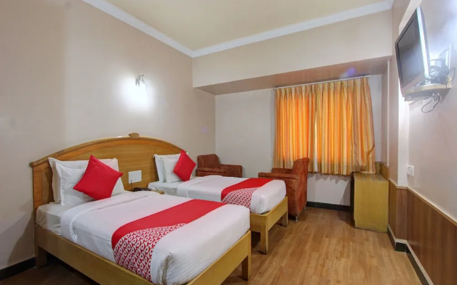 OYO 15781 Shree Adiga Residency