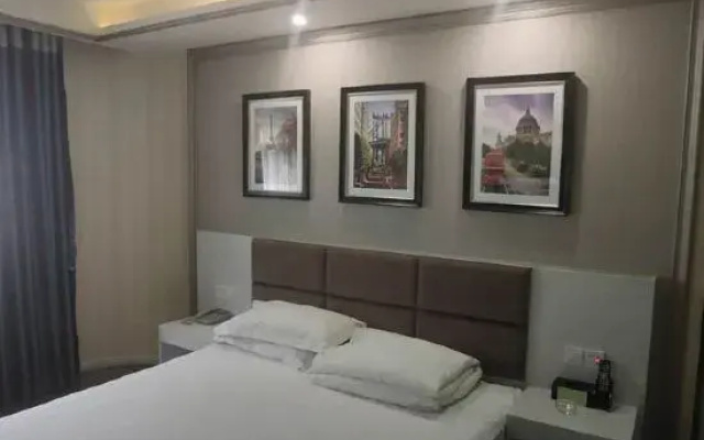 Yingshan New Yaheng Hotel