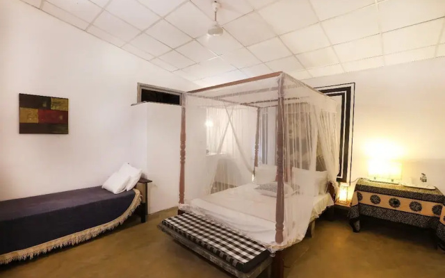 Airport Green Villa