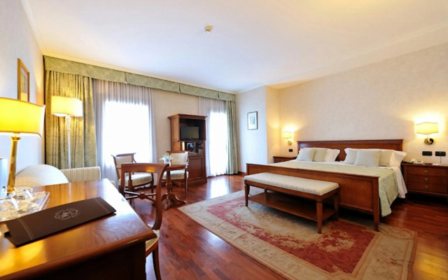 Hotel Roxy Plaza