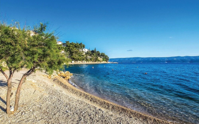 Stunning Apartment in Stanici With Wifi