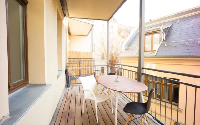 Leipzig-Suites- 3 Zimmer Apartment-Familien Luxus Apartment Mit Balkon