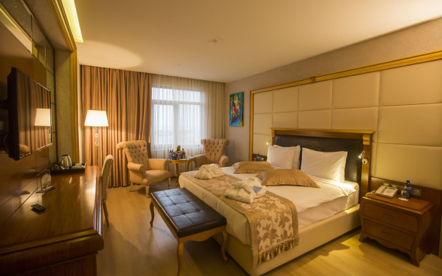 Отель Wyndham Batumi Грузия, Батуми - 1 отзыв об отеле, цены и фото номеров - забронировать отель Wyndham Batumi онлайн комната для гостей