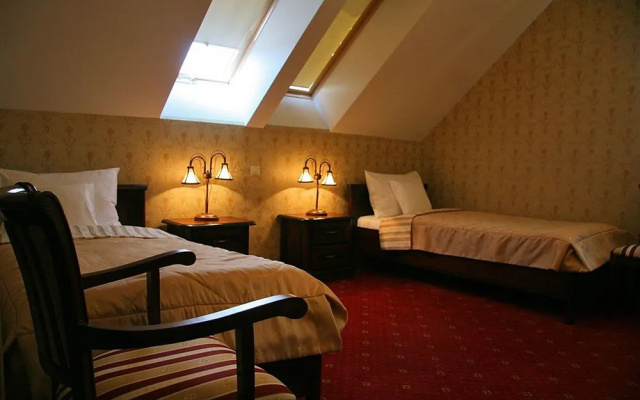Zespół Dworski Hotel Sarmata
