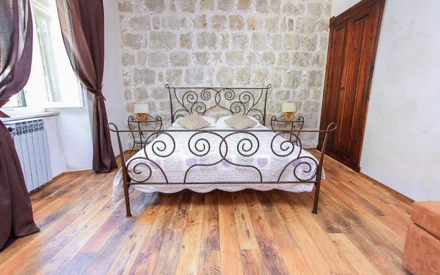 Apartment & Rooms Savonari