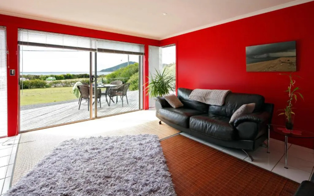 Sisters Beach Retreat
