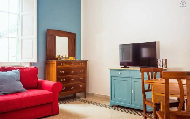 Big and Bright Flat in the Heart of Trastevere