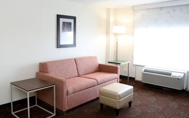 Holiday Inn Chicago O'Hare Area by IHG