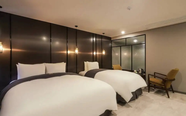 A One Hotel