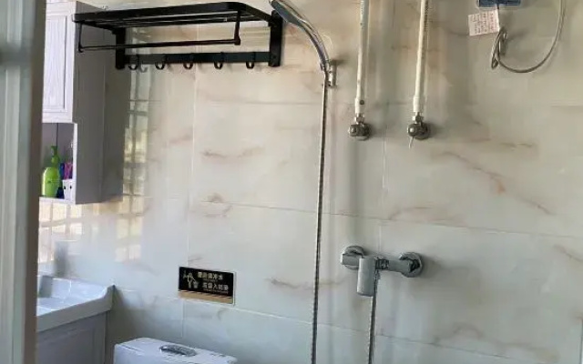 Longhai Qiansu B&B