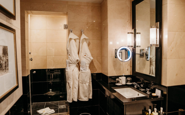 Althoff St. James's Hotel & Club London