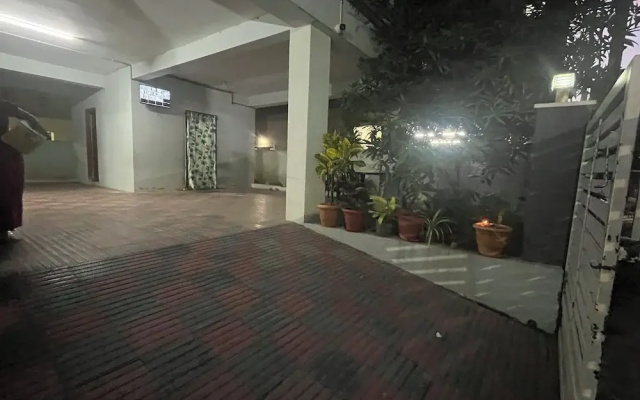 2BHK-Gachibowli 200 MBPS Wi‑Fi+ Upgraded Bathrooms