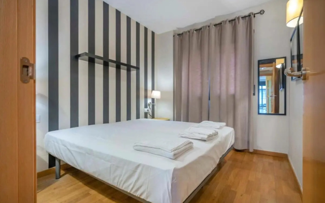 Modern and bright apartment in Eixample 5-2