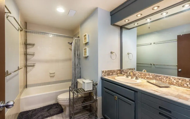 2795 Slopeside 1 Bedroom Condo