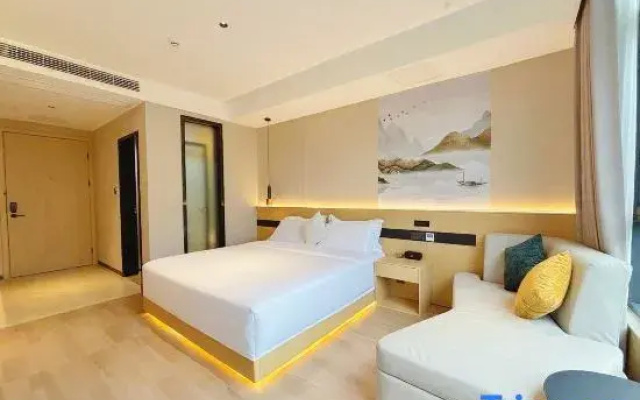 Yayue Hotel (Chongqing Kaizhou Pedestrian Street Xinshiji)