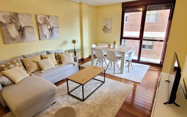 Cozy Yellow Home in Getxo