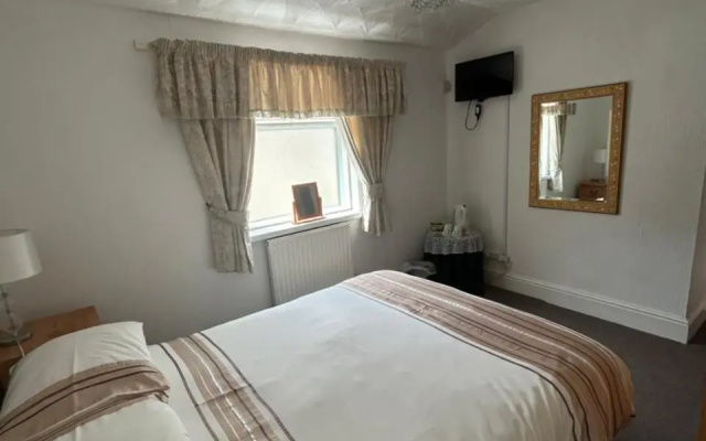 Bayona Guest House