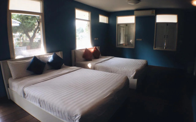 White Chalet Bed and Breakfast