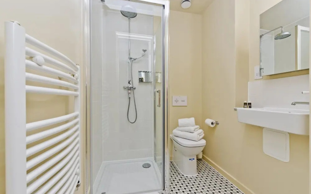 Bright Studio in Historic Camden Terrace