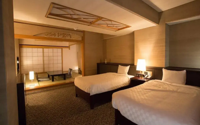 Atami Season Hotel