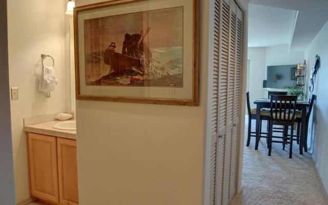Waters Edge 104 - 1 Br Condo
