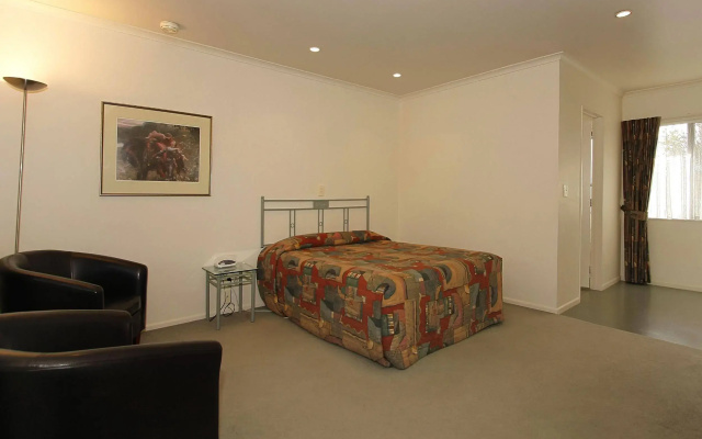 Camelot Motor Lodge
