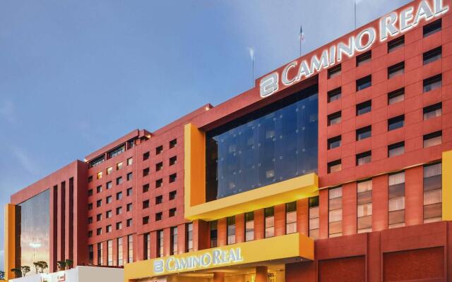 Отель Camino Real Aeropuerto Mexico вид на фасад