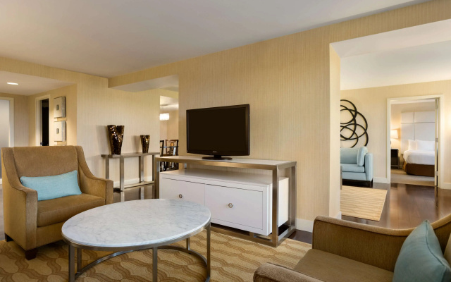 Embassy Suites by Hilton Boston Waltham