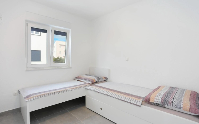 Family friendly apartments with a swimming pool Mavarstica, Ciovo - 18642