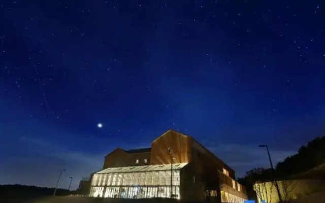 Sangha Farm Farmer’s Village Hotel