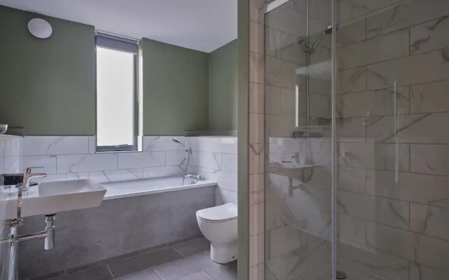 Valley View 3 Bedroom Lodge 1